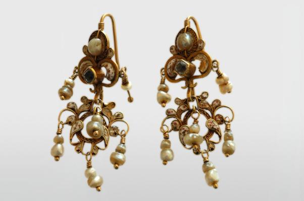 Vrećini, earrings